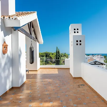 Palm Frontline Penthouse Holiday home Marbella
